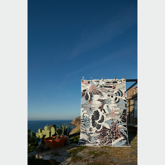 "AHTAPOTUN BAHÇESİ", Martha Thumiger, Kilim