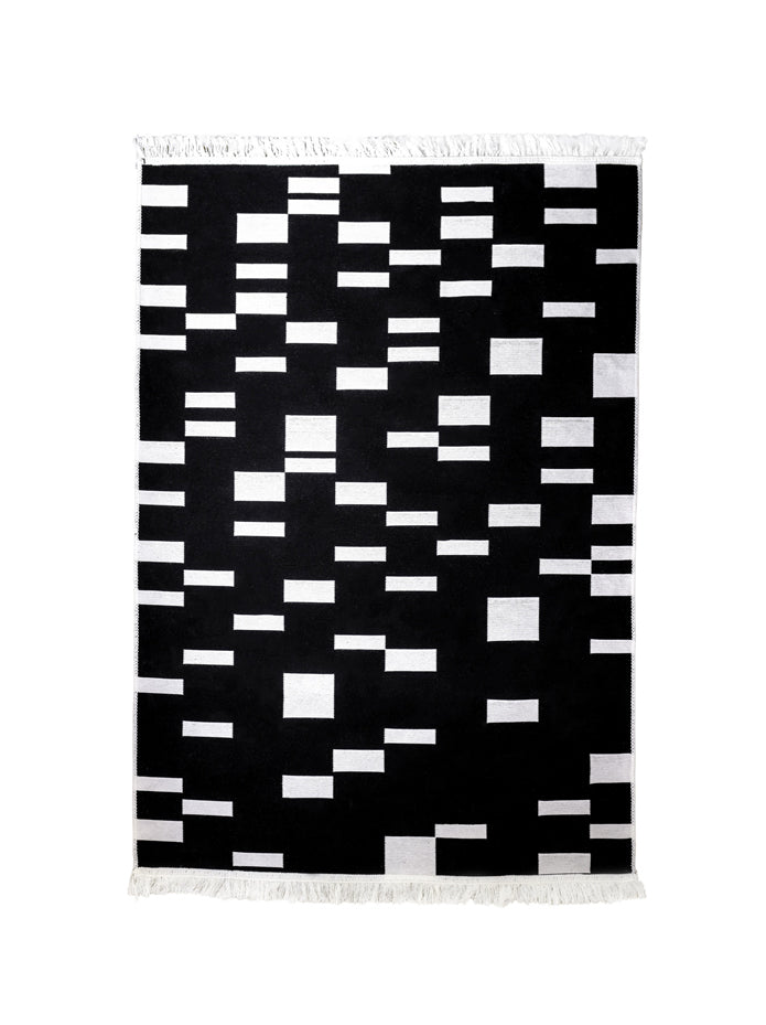 "UZAK", Senem Akçay, Kilim