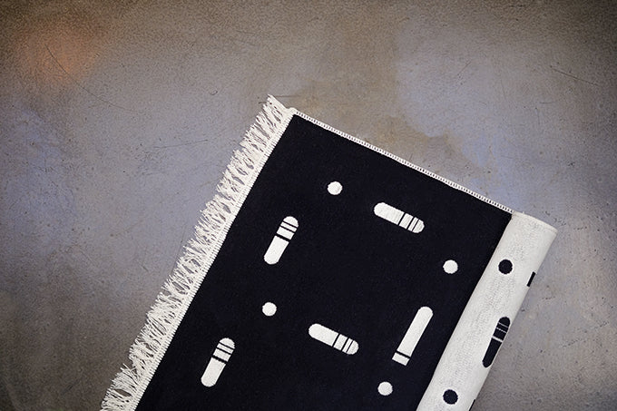 Kayma - Isık Kaya - Kilim The Keep