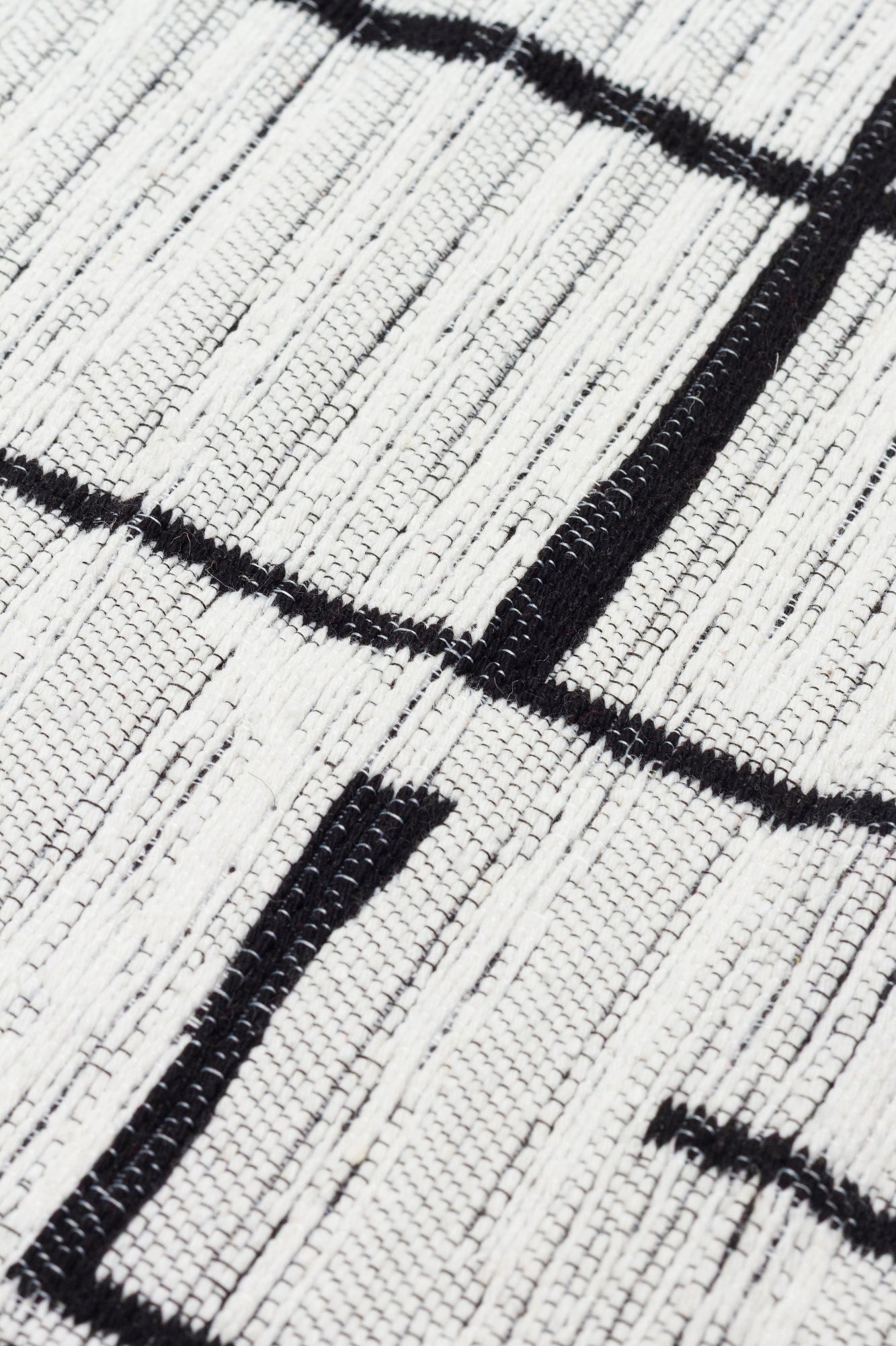 "SADE", Kilim