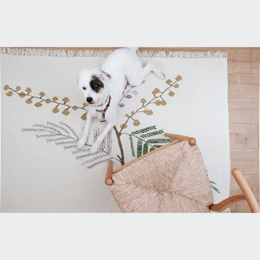 "MİMOZA", Huriser Karababa, El dokuması kilim