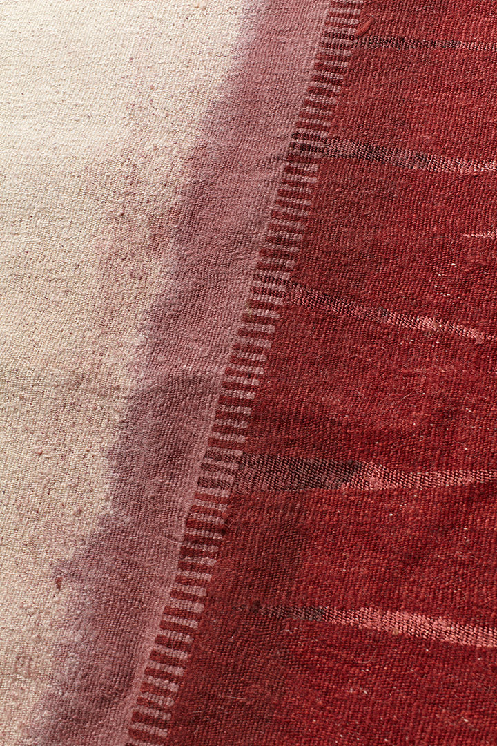 "TERRACOTTA", Merve Abedan - Cult Form, El dokuması kilim