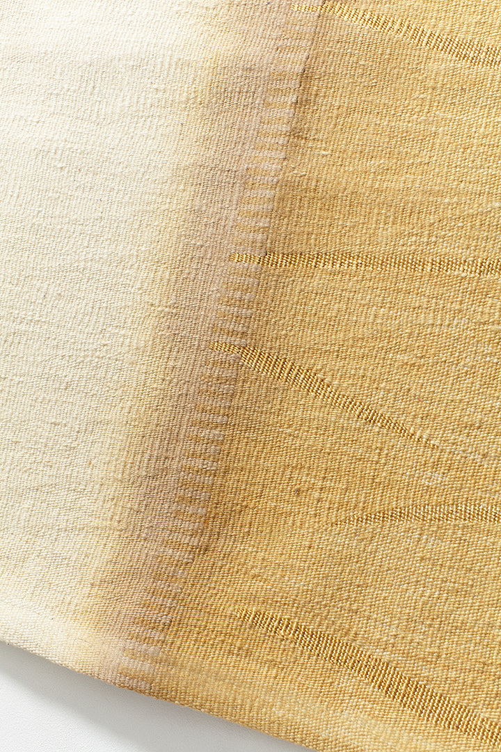 "MUSTARD", Merve Abedan - Cult Form, El dokuması kilim